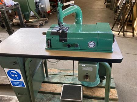 PAREUSE POUR CUIR AVEC TABLE ET ASPIRATION FORTUNA 2300 81300 PAREUSE POUR CUIR AVEC TABLE ET ASPIRATION FORTUNA 2300 81300